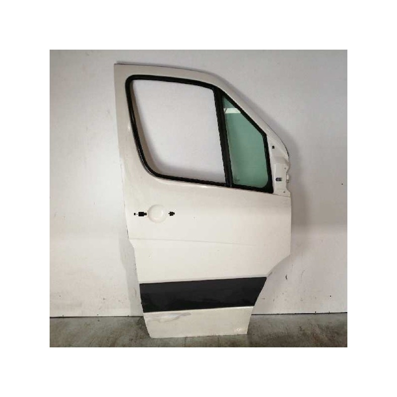 Recambio de puerta delantera derecha para volkswagen crafter combi (2e) combi 35 batalla corta referencia OEM IAM 2E0831052 OBSE