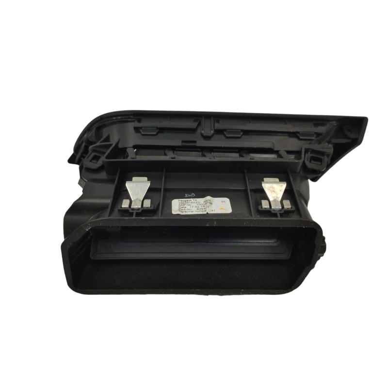 REJILLA AIREADORA LADO IZQUIERDO