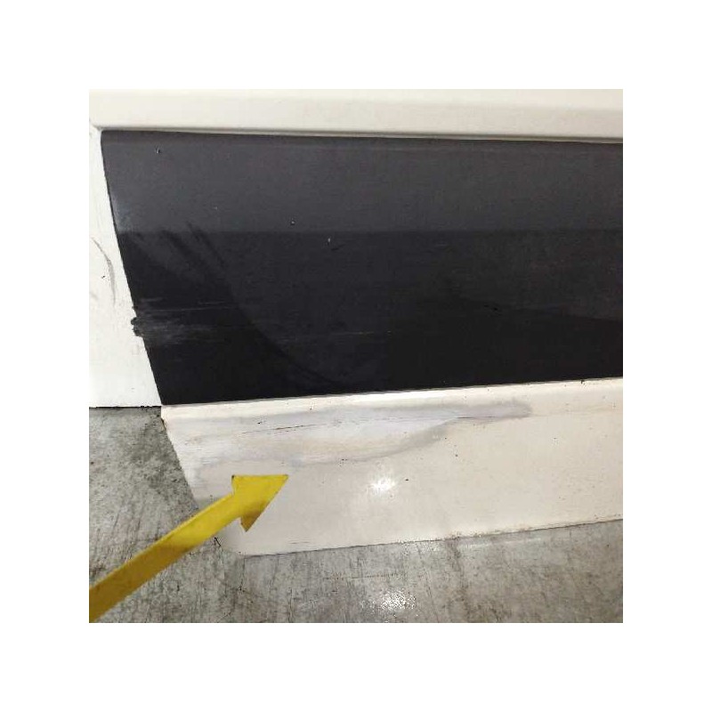 PUERTA DELANTERA DERECHA OBSERVAR FOTOS