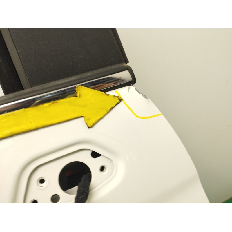 PUERTA DELANTERA DERECHA OBSERVAR FOTOS