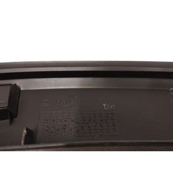 Recambio de aletin trasero izquierdo para kia sorento ii (xm) 2.0 crdi referencia OEM IAM 877432P000  