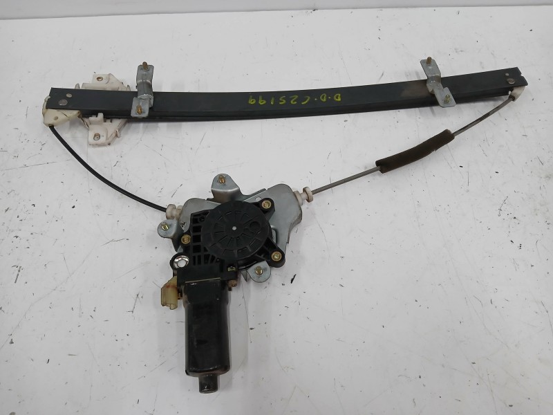 Recambio de elevalunas delantero derecho para hyundai h 1 2.5 turbodiesel cat referencia OEM IAM Recambio de elevalunas delantero derecho para hyundai h 1 2.5 turbodiesel cat referencia OEM IAM