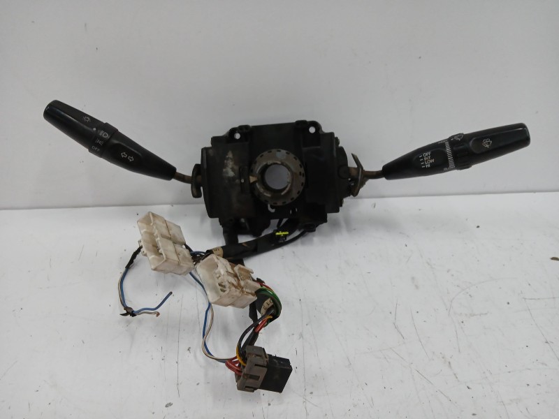 Recambio de mando multifuncion para hyundai h 1 2.5 turbodiesel referencia OEM IAM 934004A810 Recambio de mando multifuncion para hyundai h 1 2.5 turbodiesel referencia OEM IAM 934004A810