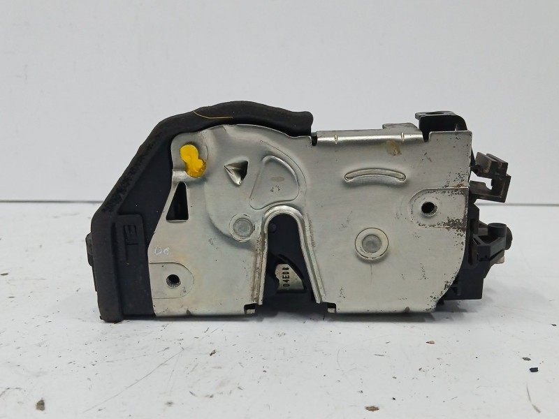 Recambio de cerradura puerta trasera derecha para bmw serie 3 berlina (e90) 2.0 turbodiesel cat referencia OEM IAM 7060296  