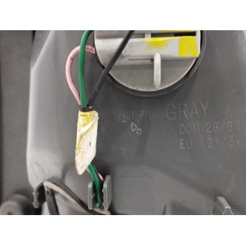 Recambio de piloto trasero izquierdo para kia sorento ii (xm) 2.0 crdi referencia OEM IAM 924012P0  