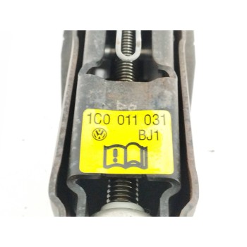 Recambio de gato para volkswagen new beetle (9c1/1c1) 1.6 referencia OEM IAM 1C0011031  