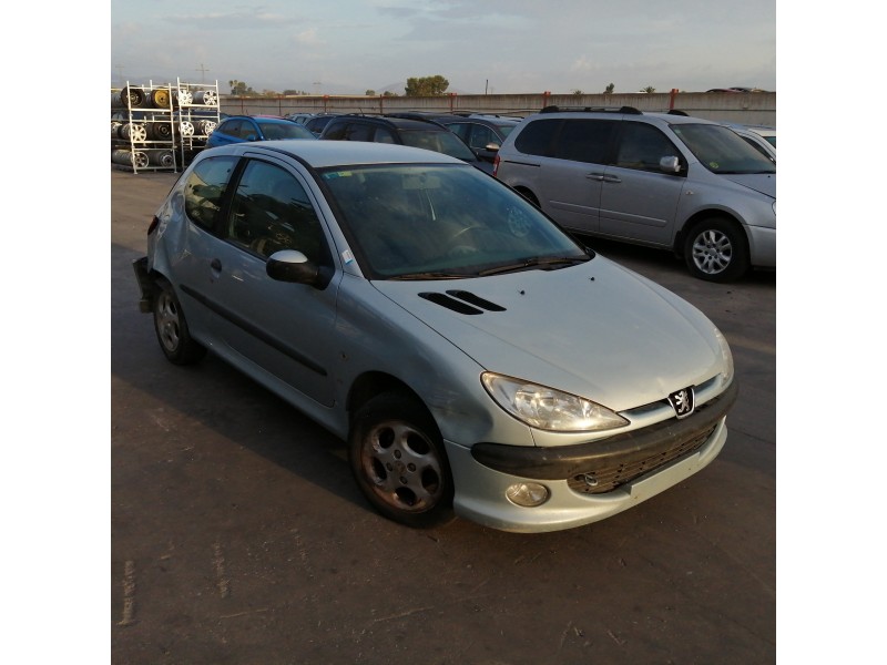 PEUGEOT 206 BERLINA