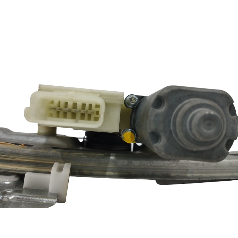 ELEVALUNAS TRASERO DERECHO