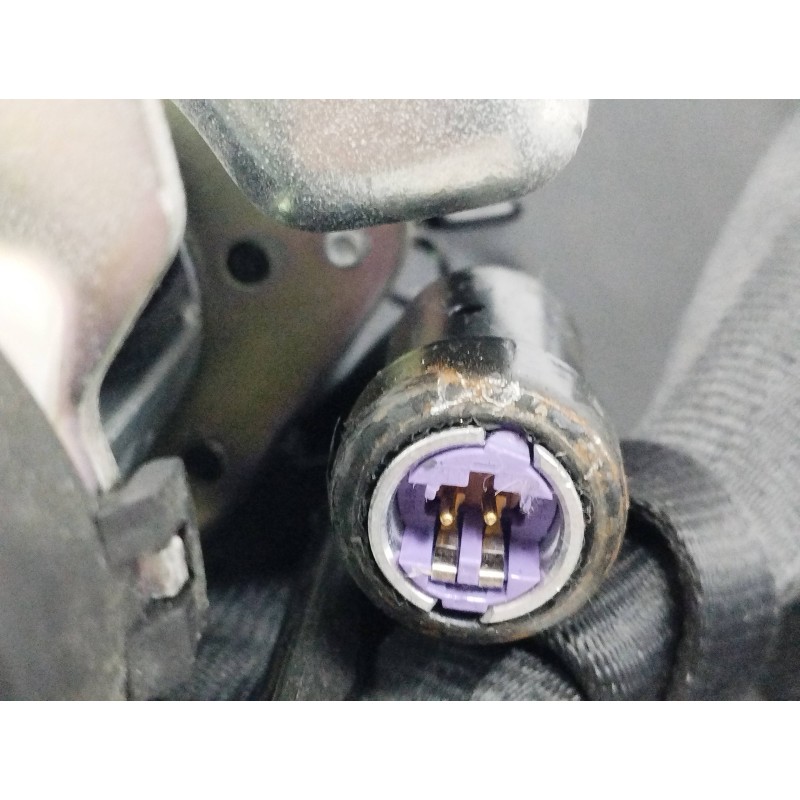 CINTURON SEGURIDAD DELANTERO DERECHO