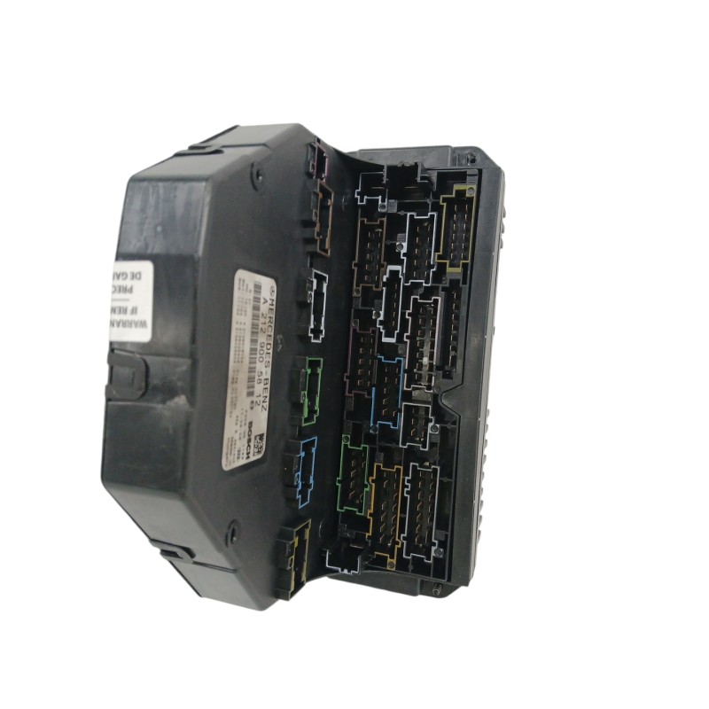 CAJA RELES / FUSIBLES F005V01199