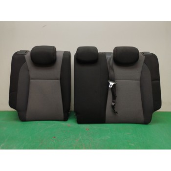 Recambio de asientos traseros para hyundai i20 1.2 16v cat referencia OEM IAM   