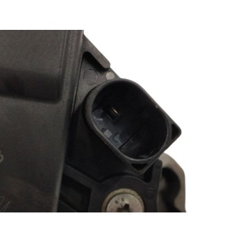 Recambio de alternador para seat leon st (5f8) 2.0 tdi referencia OEM IAM 04L903023J 180A 0125811090