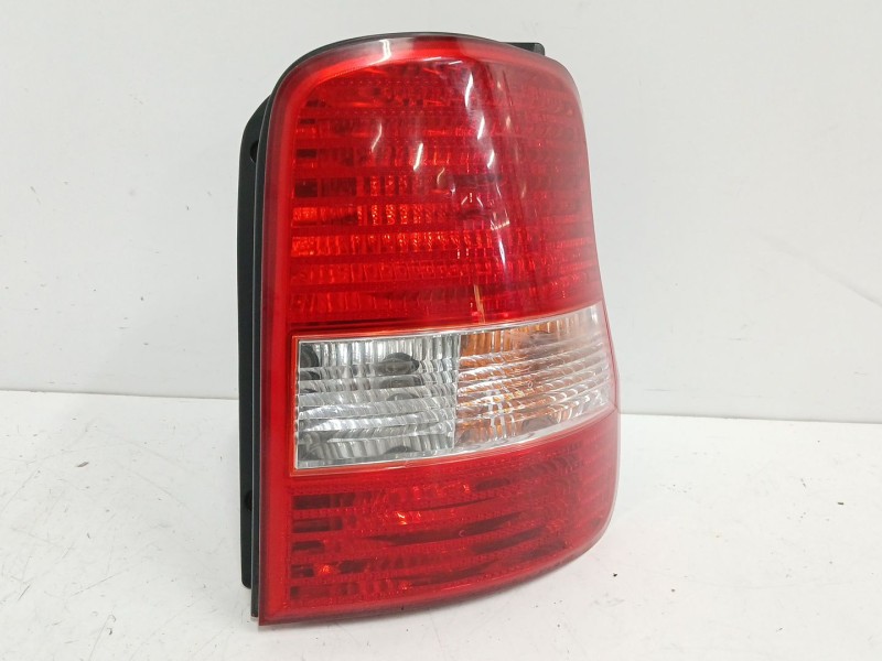 Recambio de piloto trasero derecho para kia carnival ii 2.9 crdi cat referencia OEM IAM 3K54A51150  
