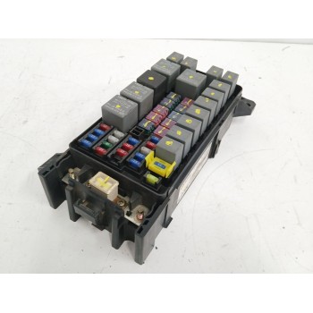 Recambio de caja reles / fusibles para kia carnival ii 2.9 crdi cat referencia OEM IAM 0K53H66760  