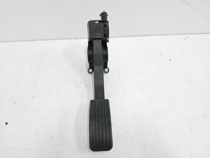 Recambio de potenciometro pedal para kia carnival ii 2.9 crdi cat referencia OEM IAM 0K53C41600  0281002541