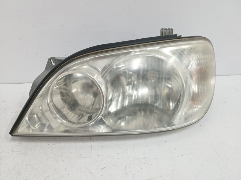 Recambio de faro izquierdo para kia carnival ii 2.9 crdi cat referencia OEM IAM 0K54E51040A  082231111L