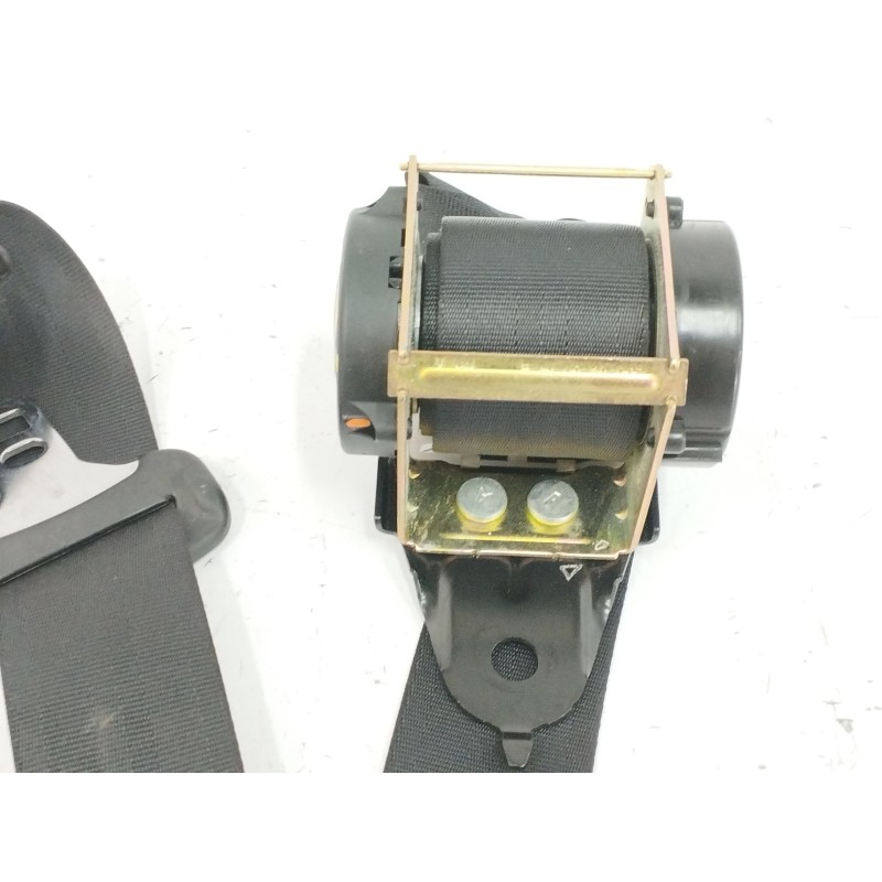 CINTURON SEGURIDAD TRASERO DERECHO