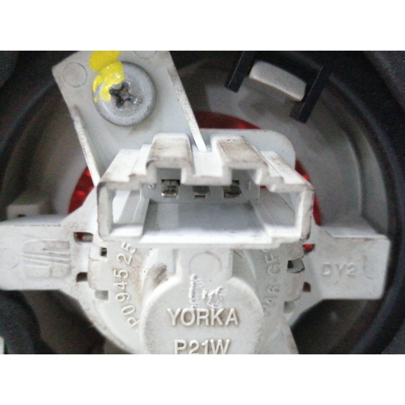 PILOTO TRASERO DERECHO