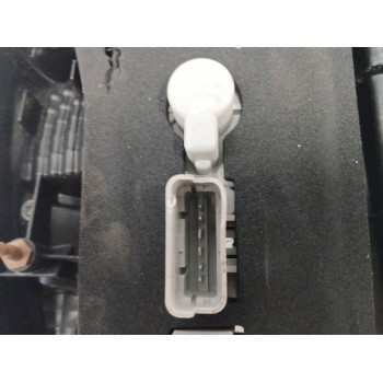 Recambio de piloto trasero derecho para nissan micra iv (k13k, k13kk) 1.2 referencia OEM IAM 265501HA0B  89050363