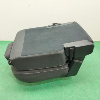 Recambio de asientos trasero izquierdo para ford c-max 1.6 16v ti-vct cat referencia OEM IAM   