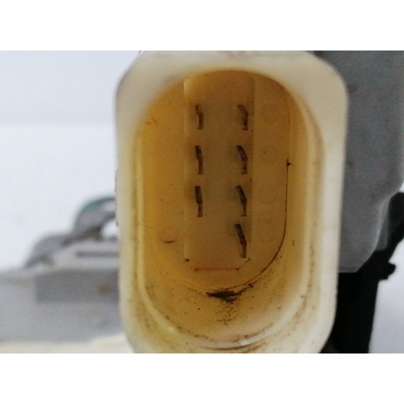 CERRADURA PUERTA TRASERA DERECHA