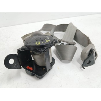 Recambio de cinturon seguridad trasero derecho para kia carnival ii 2.9 crdi cat referencia OEM IAM 0427211  R4027