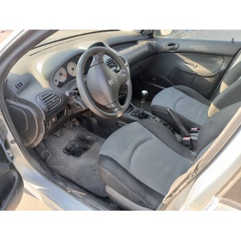 peugeot 206 berlina del año 2004