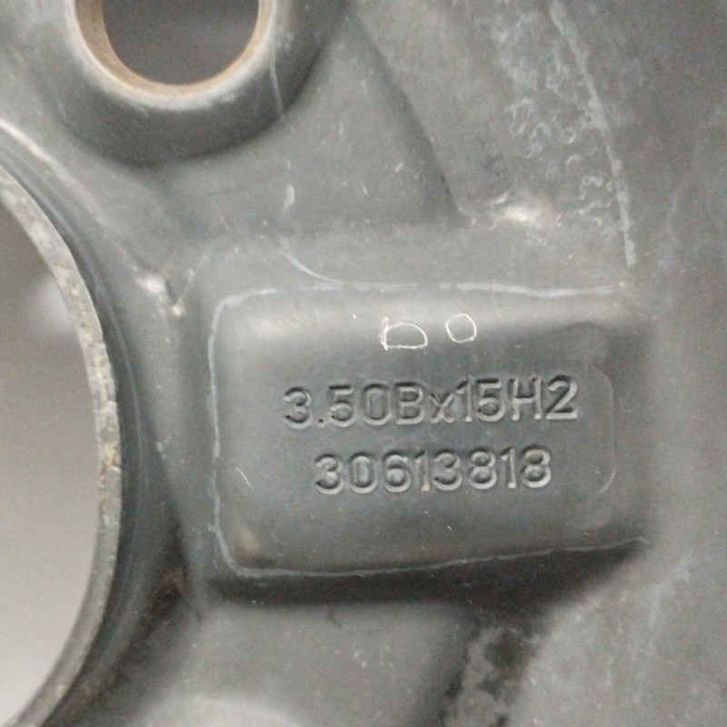 NEUMATICO REPUESTO 3.50BX15H2 ET40 4H 4X115