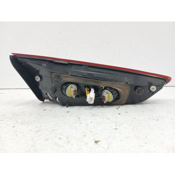 Recambio de piloto trasero derecho interior para hyundai i20 1.2 16v cat referencia OEM IAM 92404C8000  