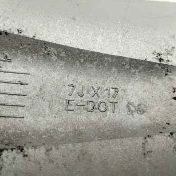 Recambio de llanta para hyundai santa fe (bm) 2.2 crdi cat referencia OEM IAM 529102B170 7JX17 ET41 