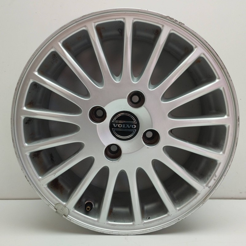 Recambio de llanta para volvo v40 familiar 1.8 16v referencia OEM IAM 30630275 6,5JX16H2 ET44 4H 4X115
