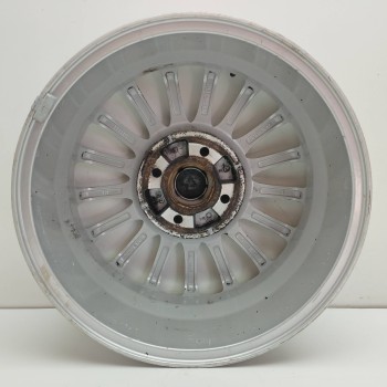 Recambio de llanta para volvo v40 familiar 1.8 16v referencia OEM IAM 30630275 6,5JX16H2 ET44 4H 4X115