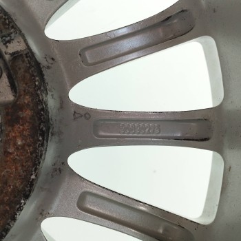 Recambio de llanta para volvo v40 familiar 1.8 16v referencia OEM IAM 30630275 6,5JX16H2 ET44 4H 4X115