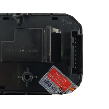 Recambio de mando volante para kia carens iv 1.6 gdi referencia OEM IAM  LADO DERECHO 