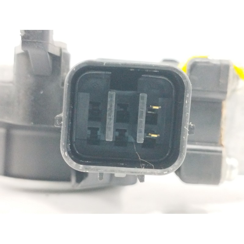 ELEVALUNAS TRASERO IZQUIERDO