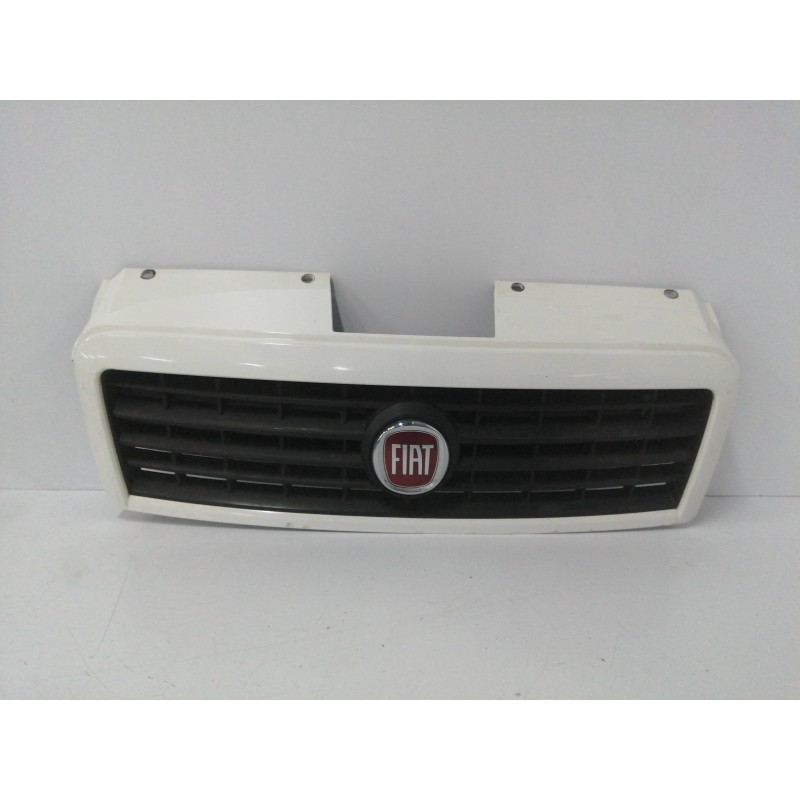 Recambio de rejilla delantera para fiat doblo (119) 1.3 16v jtd cat referencia OEM IAM 735395576 SOPORTE DAÑADOS 