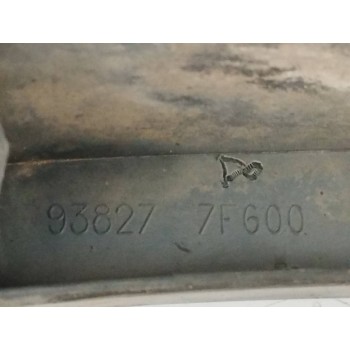 Recambio de aletin trasero izquierdo para nissan terrano/terrano.ii (r20) 2.7 turbodiesel referencia OEM IAM 938277F600  