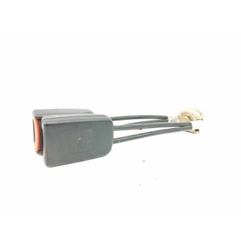 Recambio de enganche cinturon izquierdo para audi 200 (447) quattro avant referencia OEM IAM 443857739A TRASERO 