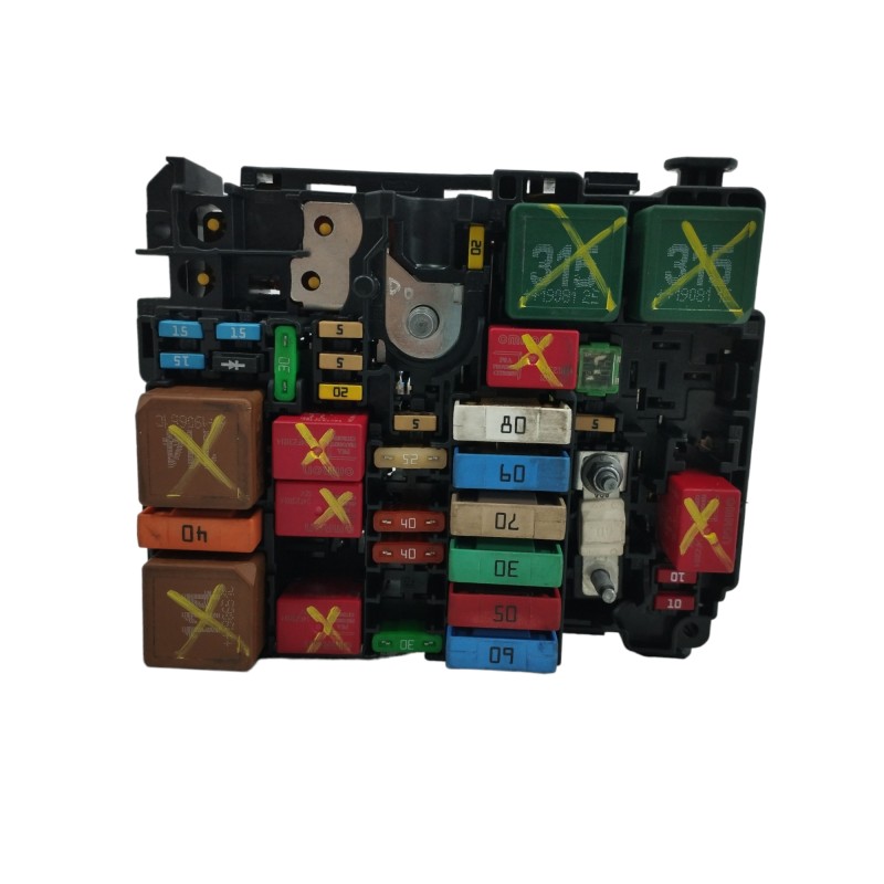 Recambio de caja reles / fusibles para citroën c3 1.2 12v vti / puretech referencia OEM IAM 9804848480  