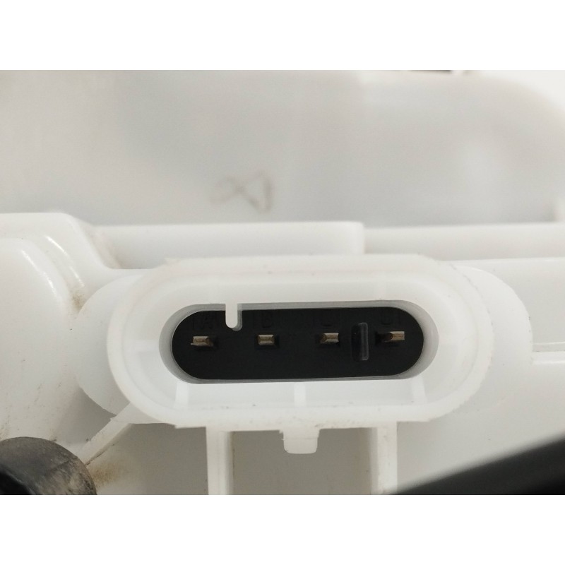 CERRADURA PUERTA DELANTERA DERECHA