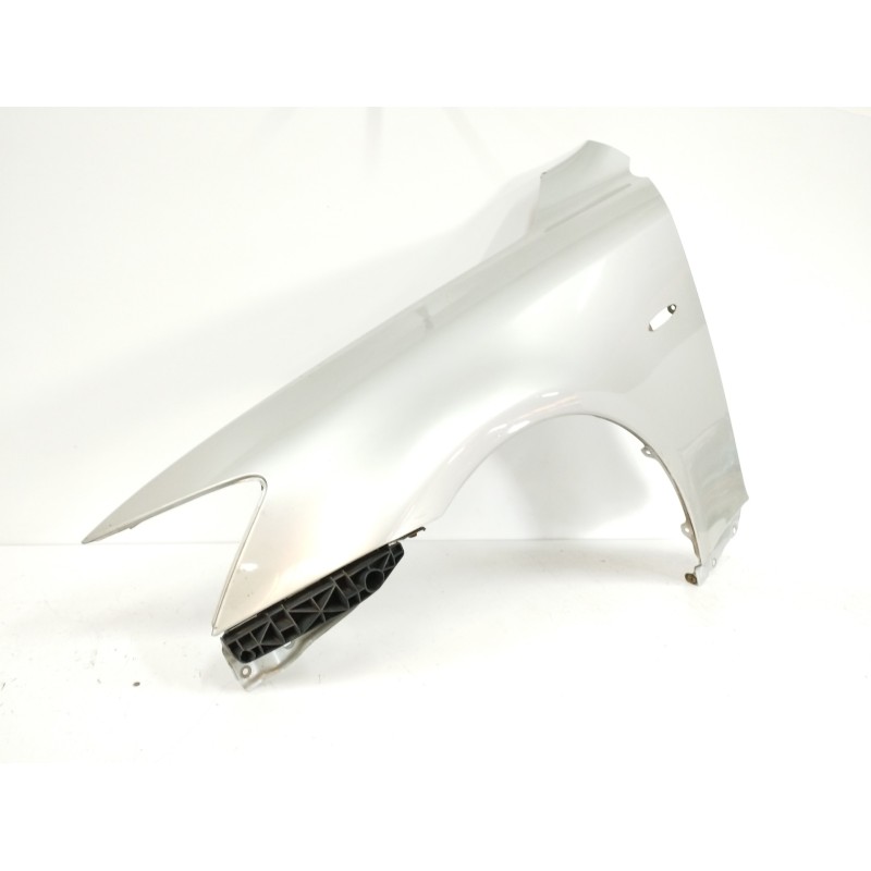 ALETA DELANTERA IZQUIERDA