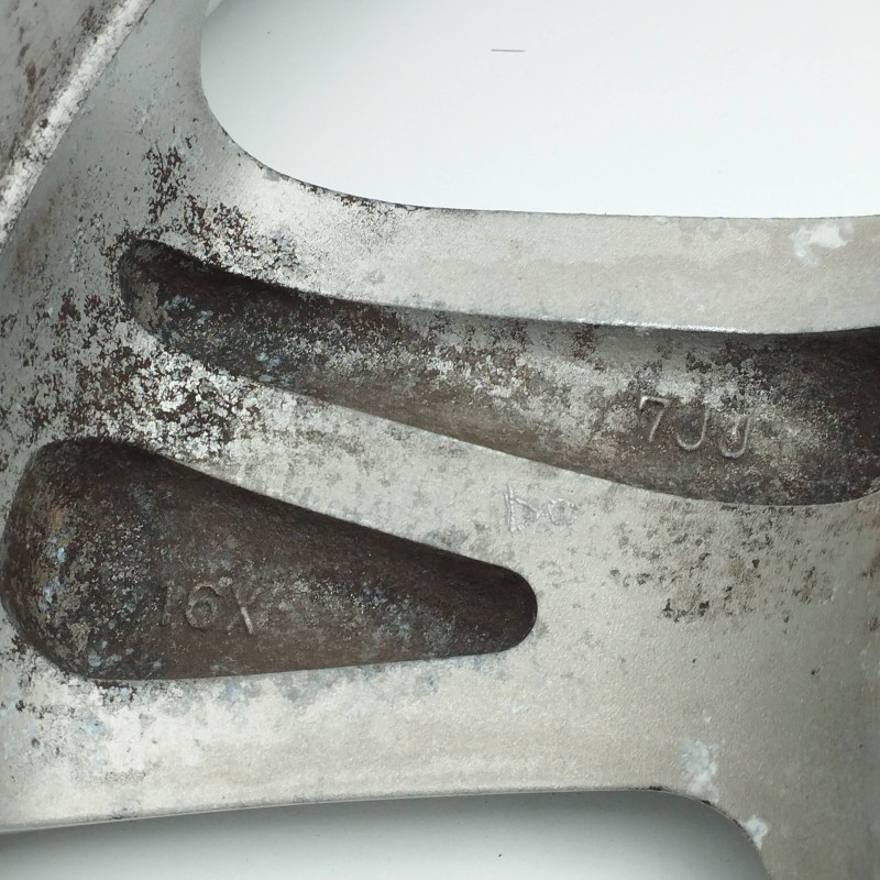 LLANTA 7JX16 ET55 5H 5X115