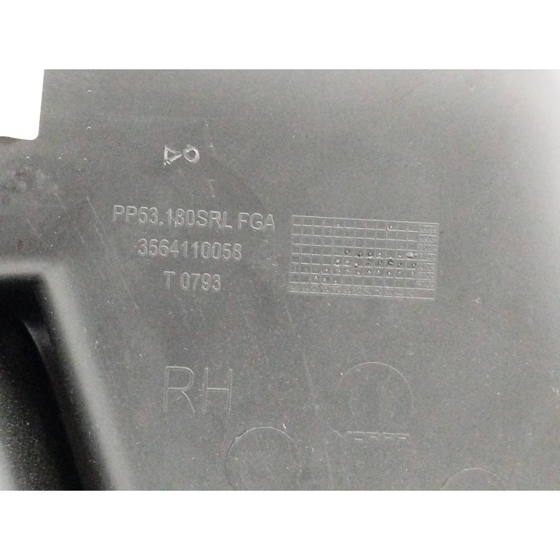 GUARNECIDO PUERTA DELANTERA DERECHA NEGRO