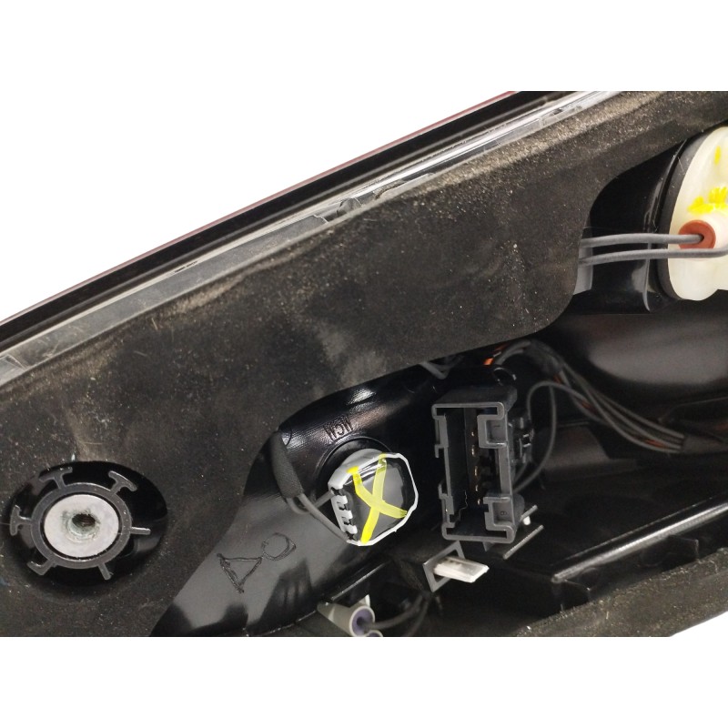 PILOTO TRASERO IZQUIERDO