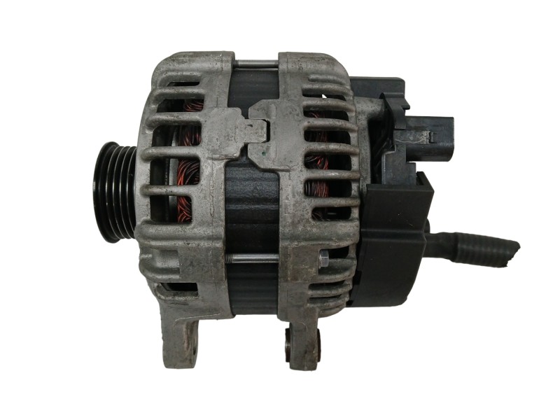 Recambio de alternador para mercedes-benz clase a (w176) 2.1 cdi cat referencia OEM IAM A0009063322 0125711028 Recambio de alternador para mercedes-benz clase a (w176) 2.1 cdi cat referencia OEM IAM A0009063322 0125711028