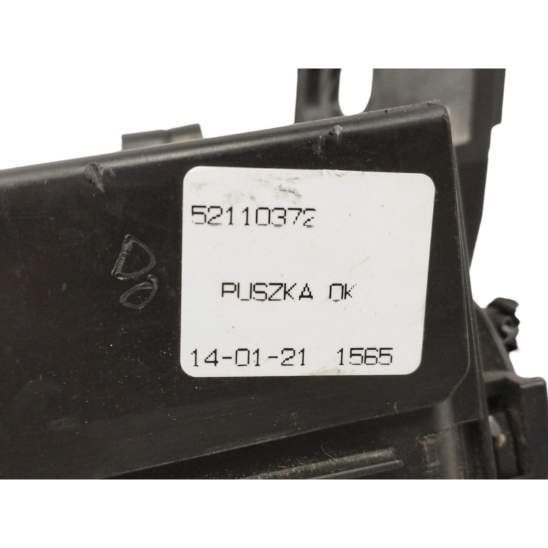 CAJA RELES / FUSIBLES