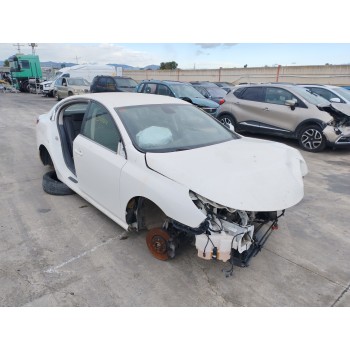 renault latitude del año 2010