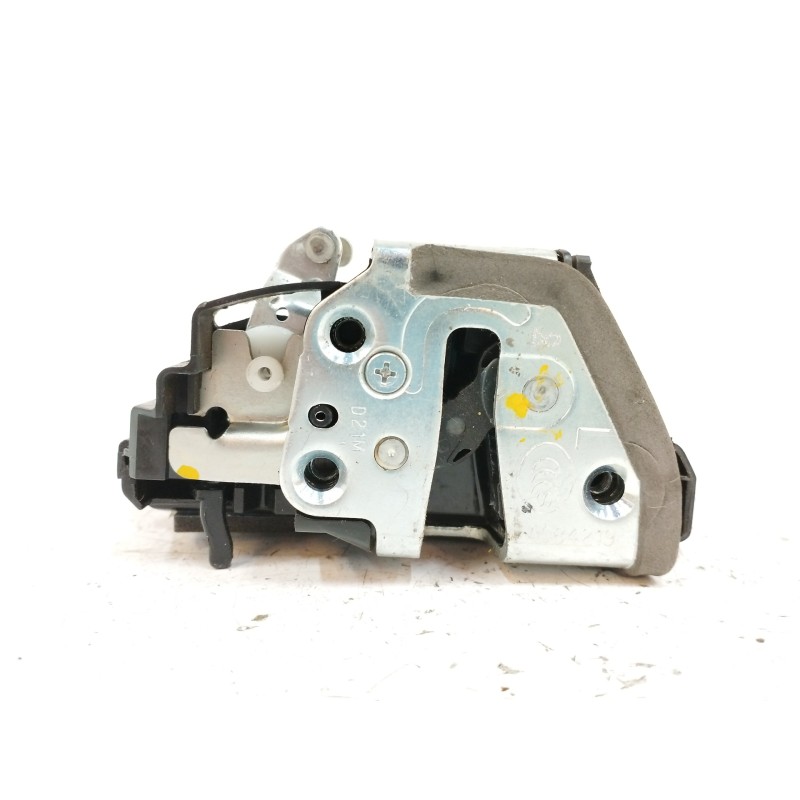 Recambio de cerradura puerta trasera izquierda para toyota verso 1.8 16v cat referencia OEM IAM   