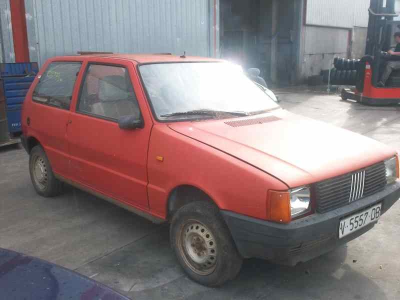 FIAT UNO (146)