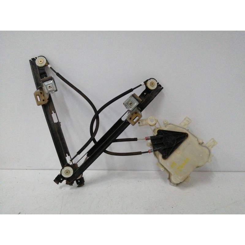 ELEVALUNAS DELANTERO IZQUIERDO 1T0959701D